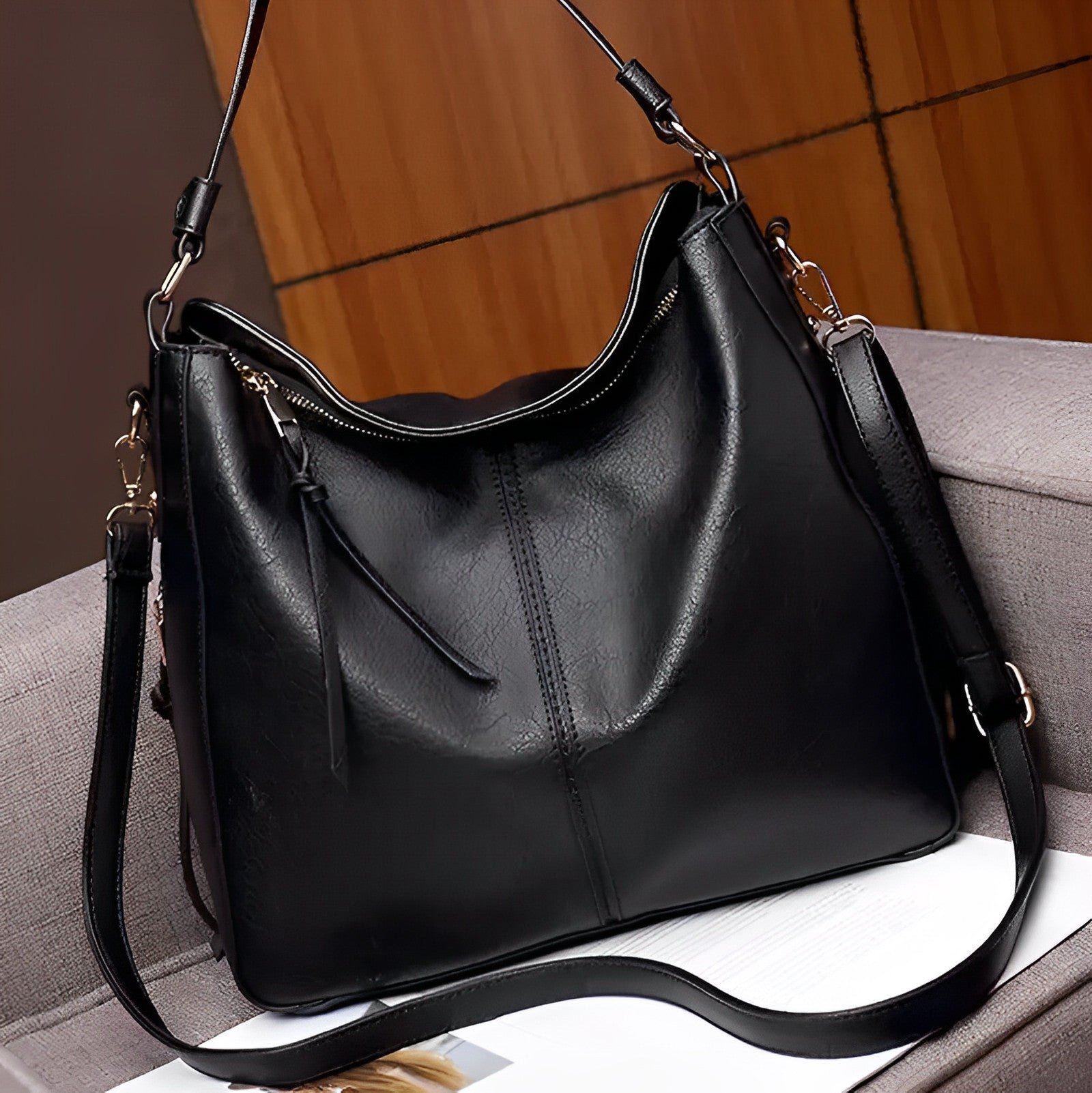 functional design crossbody bag