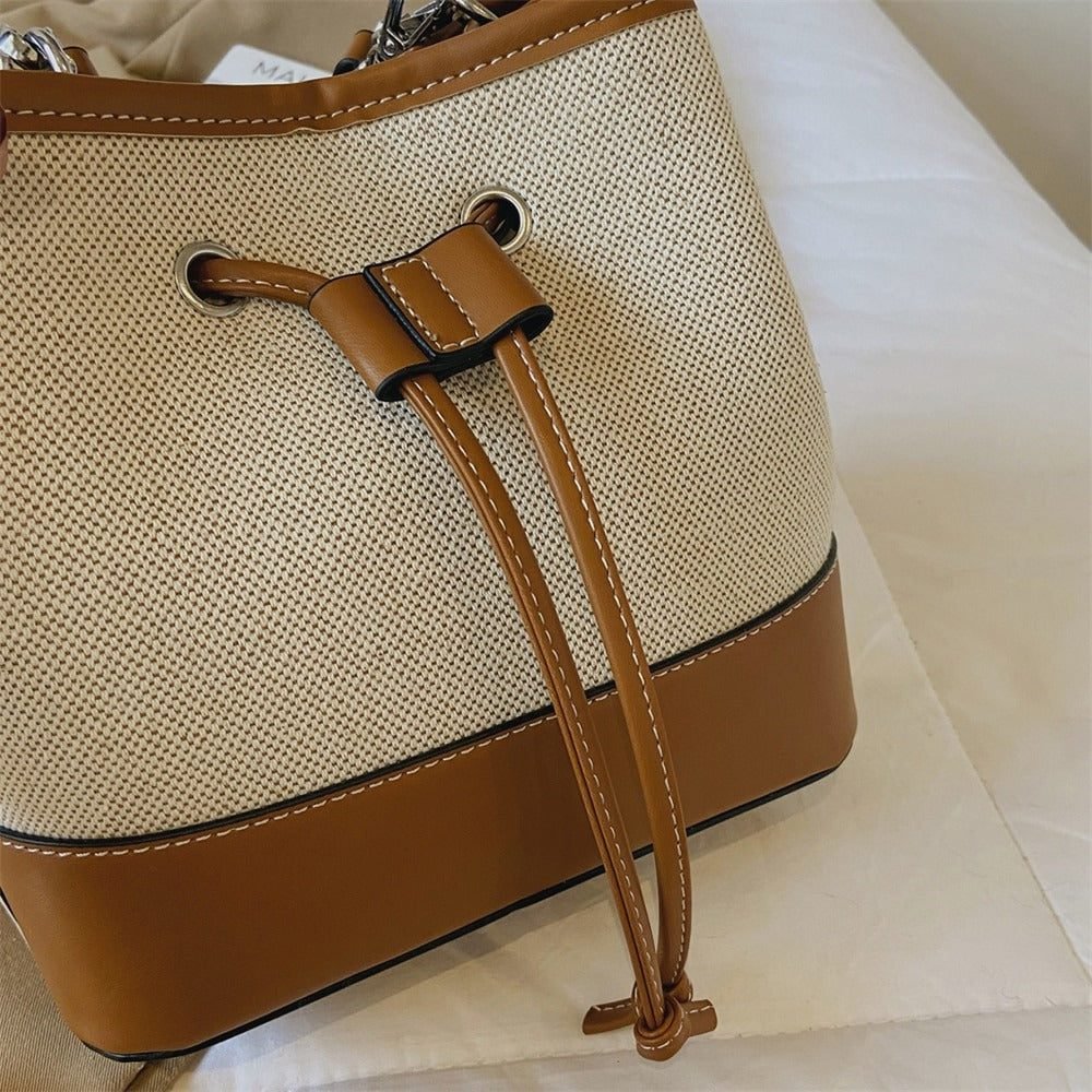 Fashionable Bag with Straps