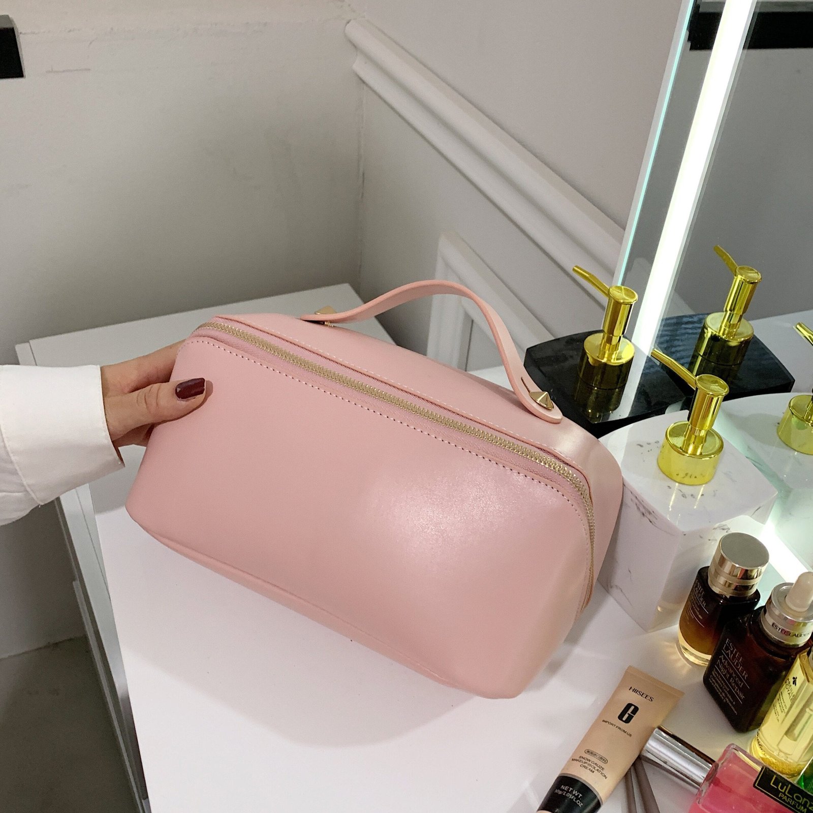 travel-friendly makeup bag