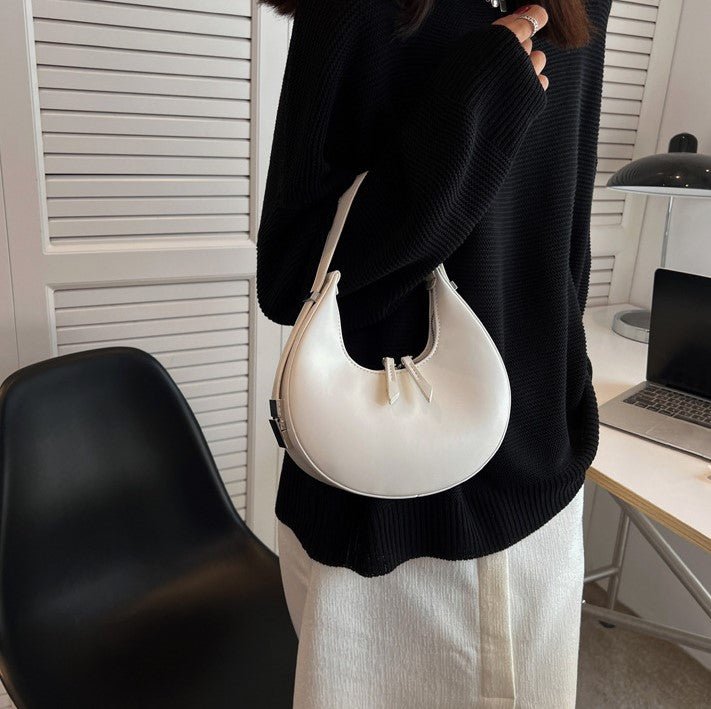 Fashionable Mona shoulder bag